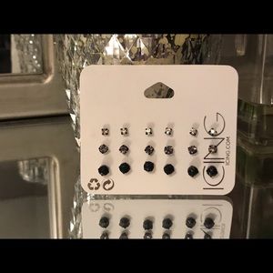 Icing stud earrings.